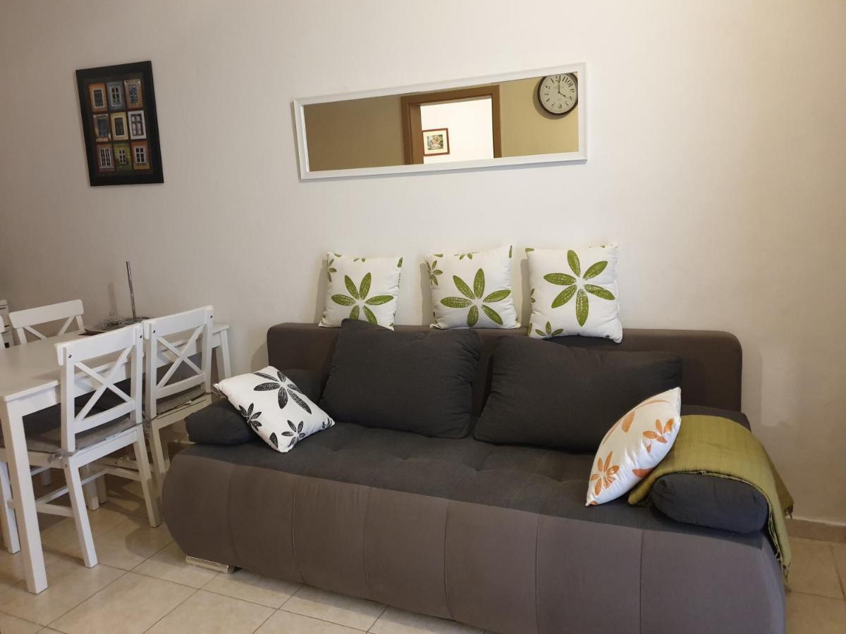 Hotel Lemon Tree Donji Seget Esterno foto