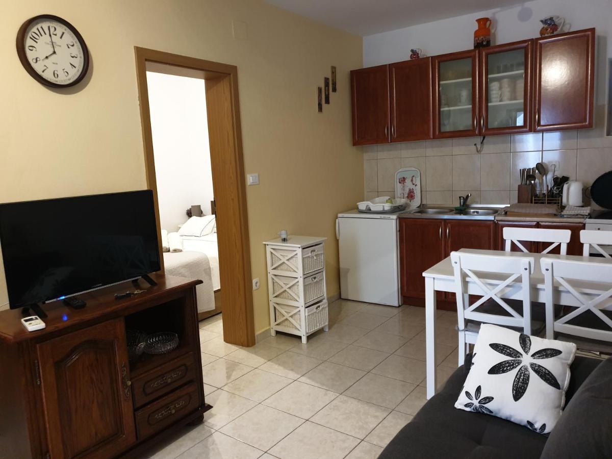 Hotel Lemon Tree Donji Seget Esterno foto