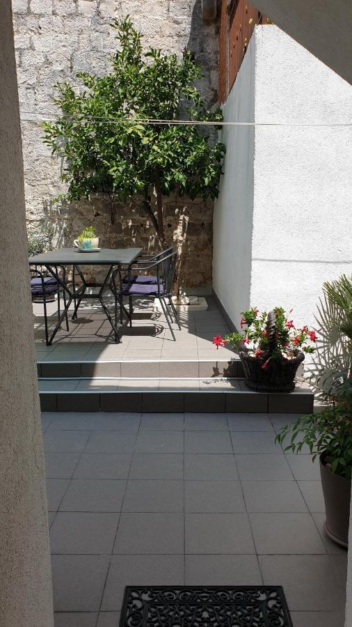 Hotel Lemon Tree Donji Seget Esterno foto