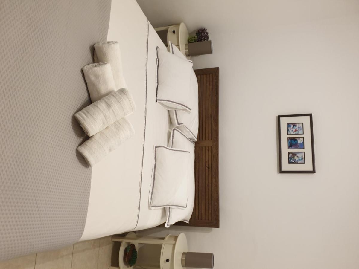 Hotel Lemon Tree Donji Seget Esterno foto