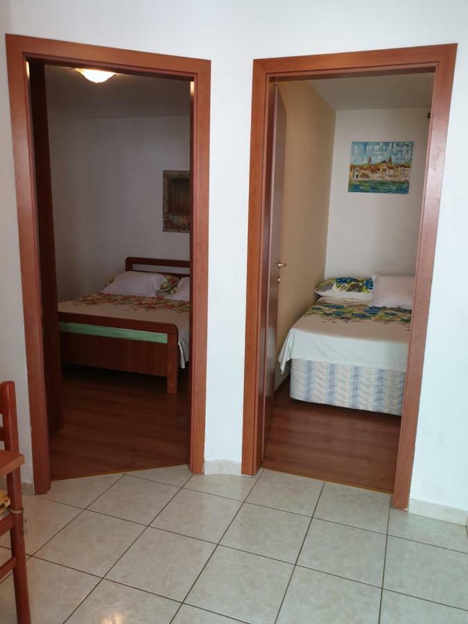Hotel Lemon Tree Donji Seget Esterno foto