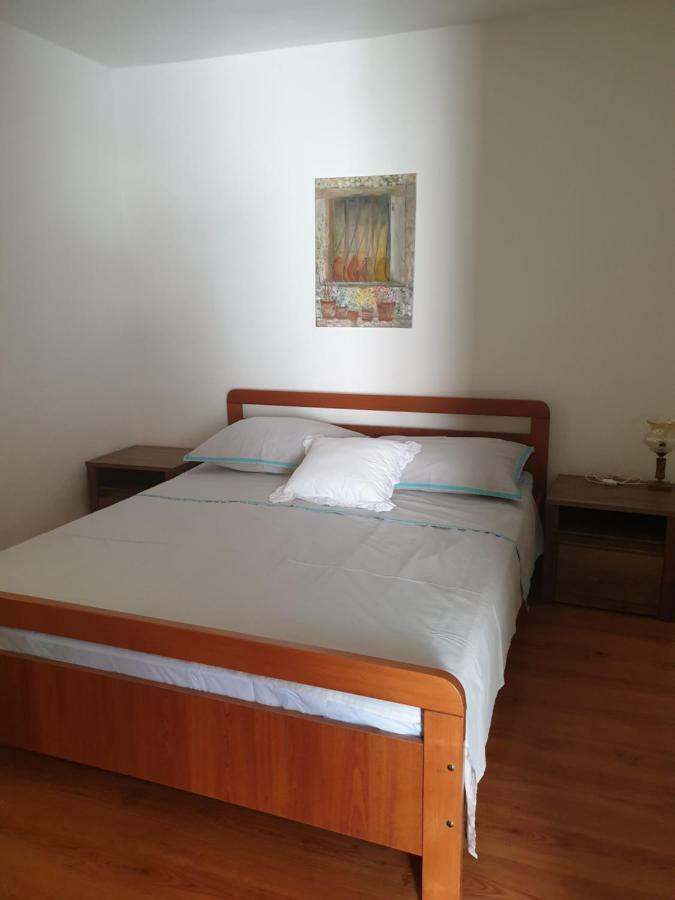 Hotel Lemon Tree Donji Seget Esterno foto